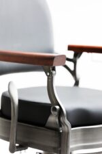 FLEK barberstoel vintage zwart DD Hairdressing
